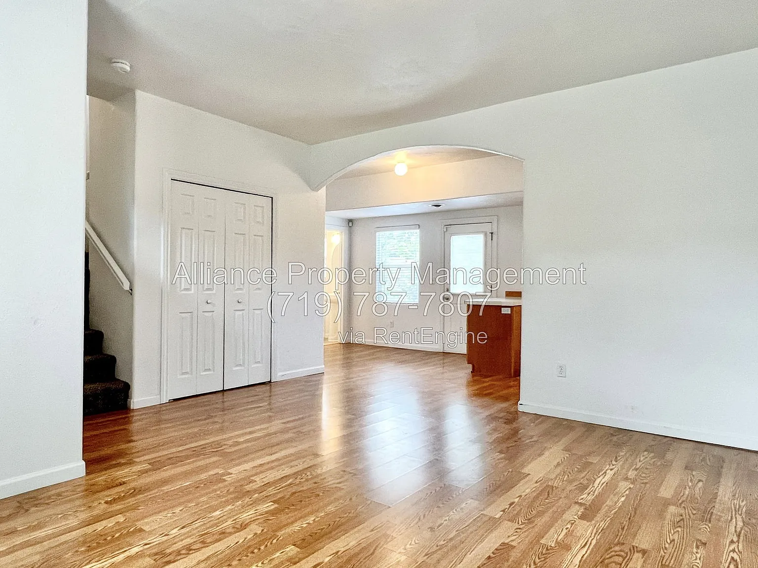 3 bed, 2.5 bath, 1300 sqft, $1,995 — Photo 2