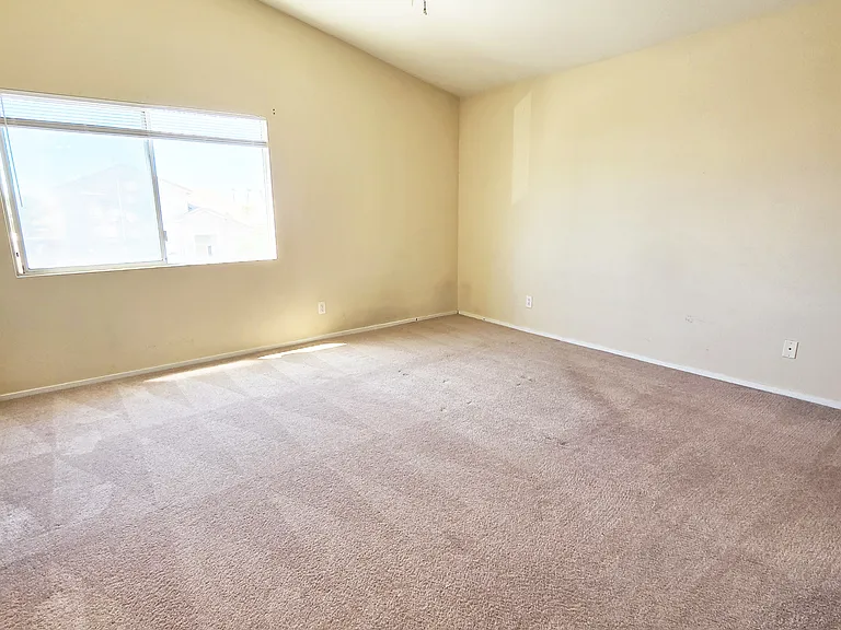 3722 Nestled Oak Ave — Photo 9