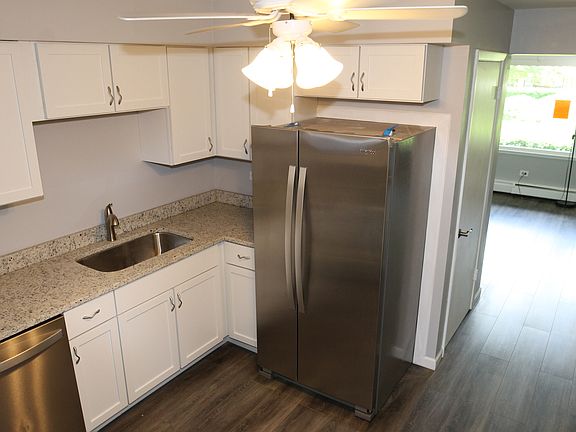 2nd image of 20 King Arthur Ct APT 5