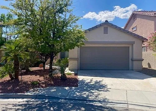3253 Little Stream St Photo 1