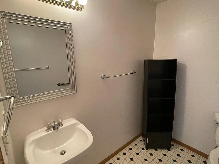 1580 Hanford St — Photo 16