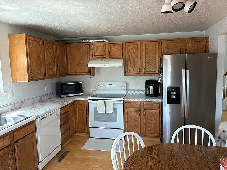 8043 Clay Dr — Photo 37