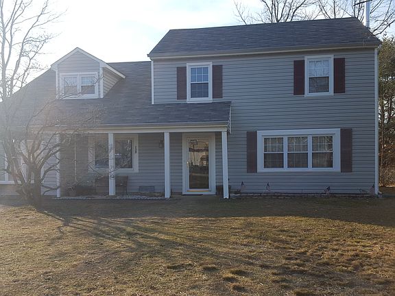 Colonial with Inside Style