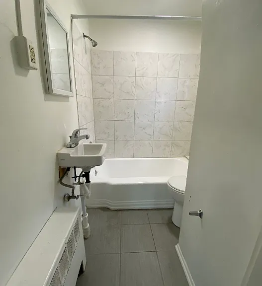 906 S 47th St #3F — Photo 4