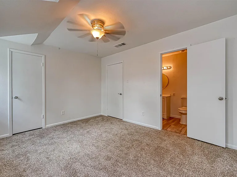 1911 Sherwood Forest St #9 — Photo 17