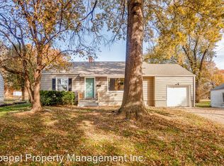 10004 E 34th St S, Independence, MO 64052