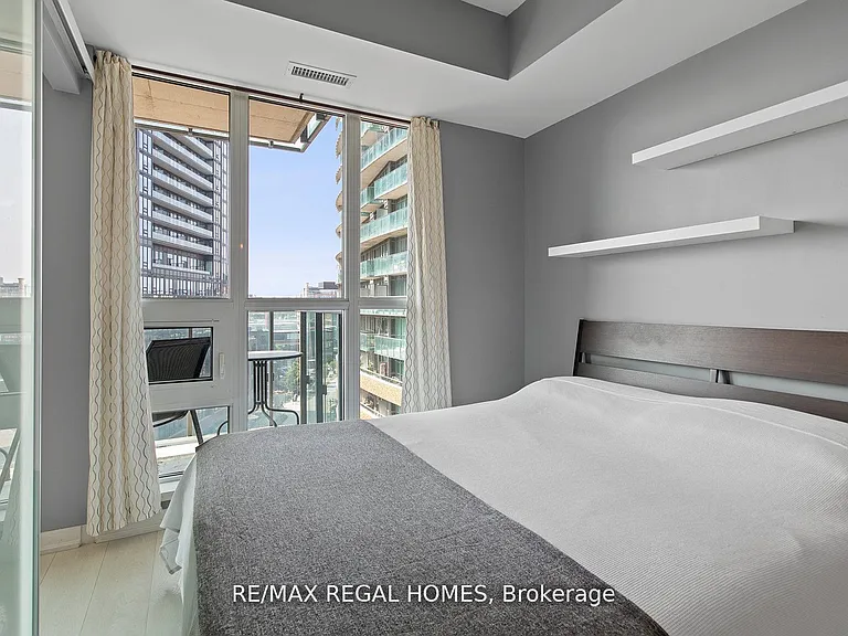 69 Lynn Williams St #806 — Photo 6