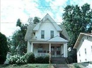 310 W Wood St, Bloomington, IL