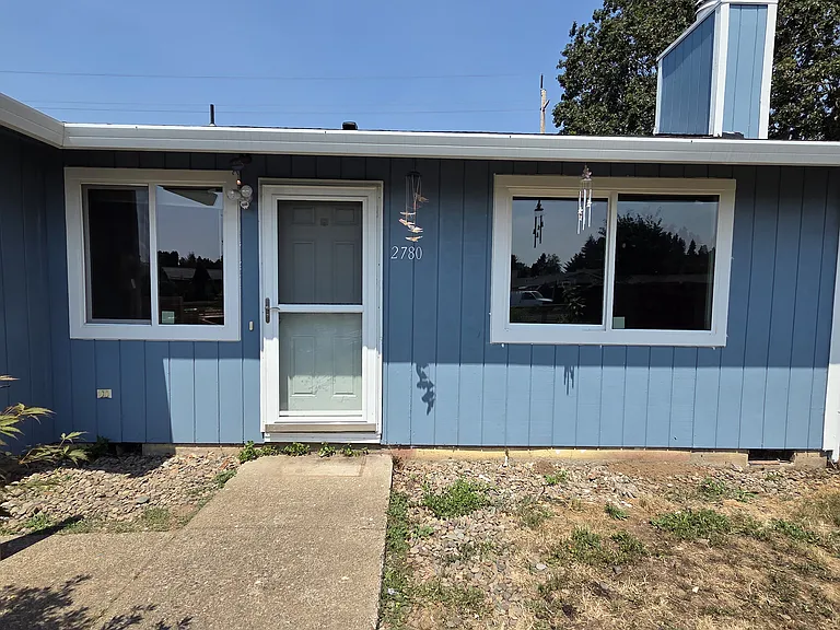2780 N Davis Ct — Photo 2