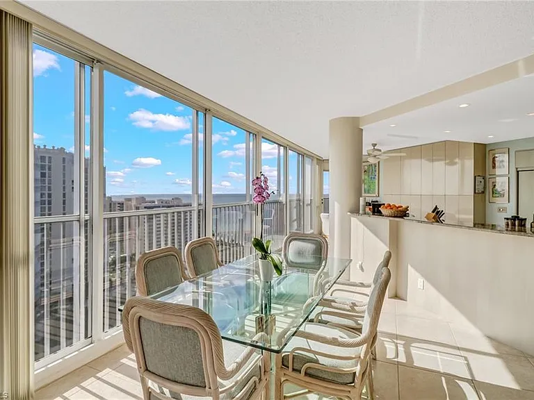 4041 Gulf Shore Blvd N #4 — Photo 14