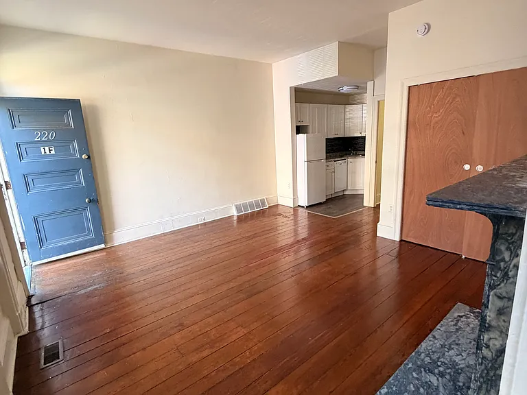 220 Fitzwater St #1F — Photo 2