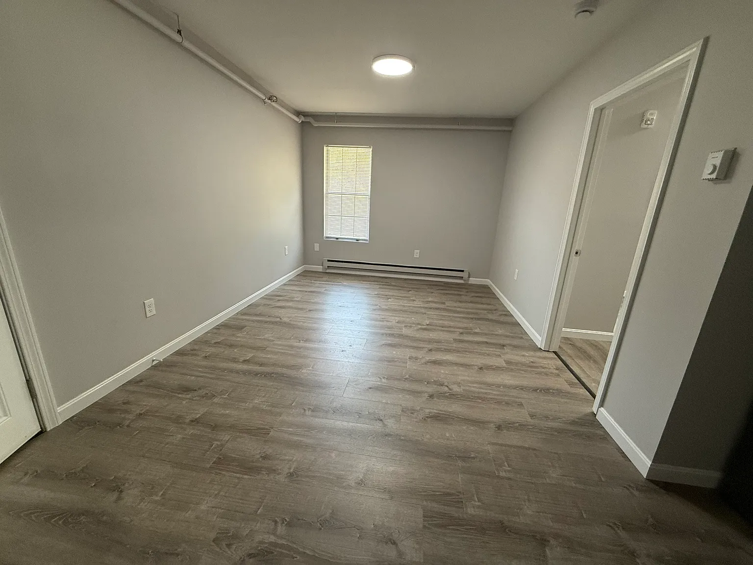 1 bed, 700 sqft, $1,650 — Photo 4