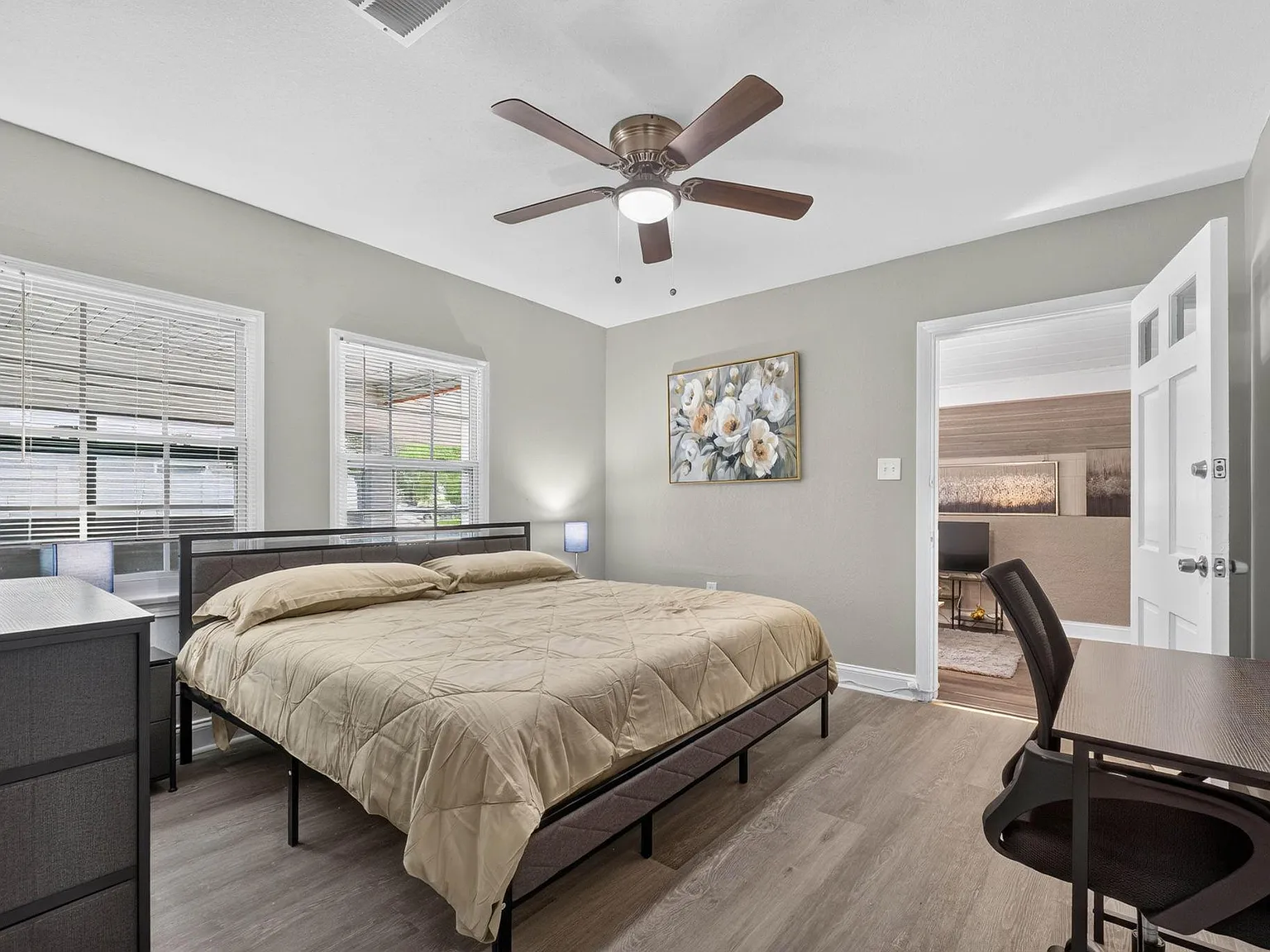 3 bed, 3.0 bath, 1500 sqft, $1,754 — Photo 1