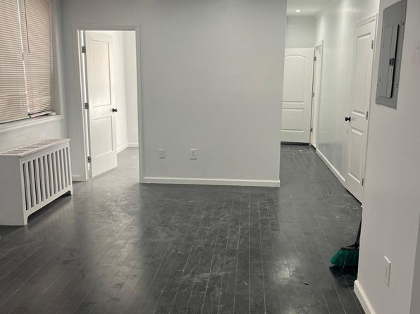 (undisclosed Address)