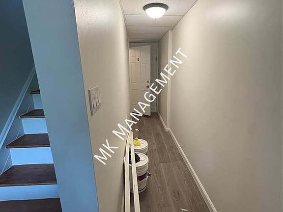 3rd image of 639 E Locust St APT 5