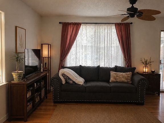 2nd image of 2650 Calle Quebrada