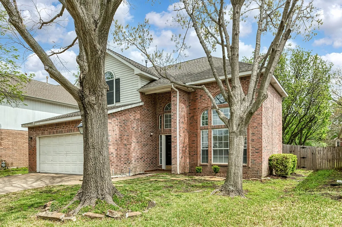Building Photo - 6804 Ashmont Dr