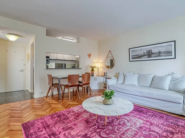 150 West 56th Street 3104 image 2 of 9