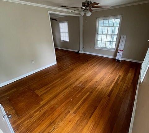 2nd image of 2709 Cumberland Ave