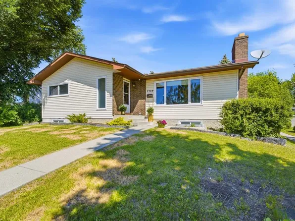 7304 S Silver Springs Rd NW, Calgary, AB T3B 4E6