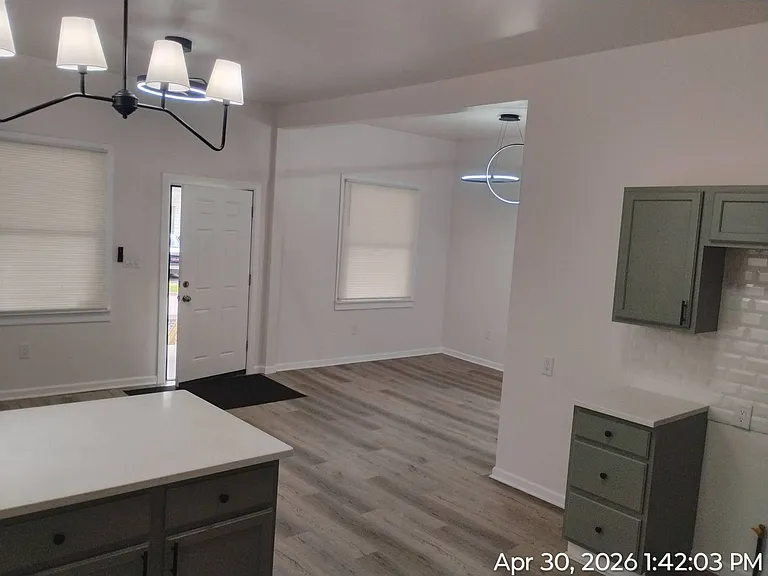 6015 Hosmer Ave — Photo 53