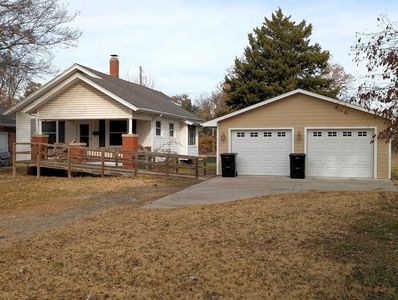 635 Gypsum Ave, Salina, KS, 67401