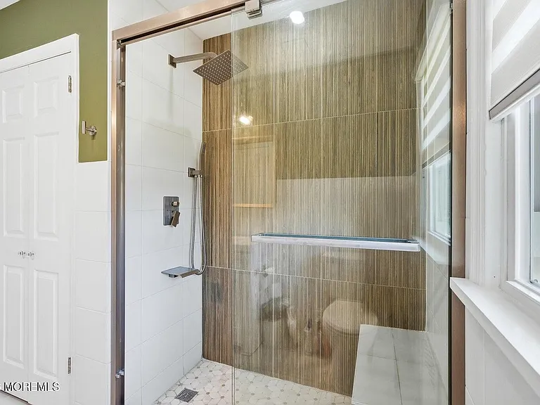227 Chatham Ave — Photo 16