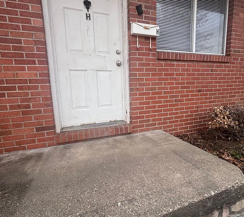 1st image of 2212 36th St APT H
