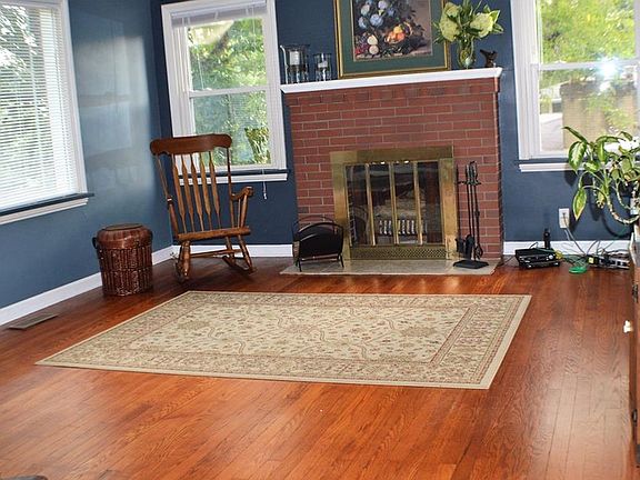 5th image of 8423 Fulton Dr NW