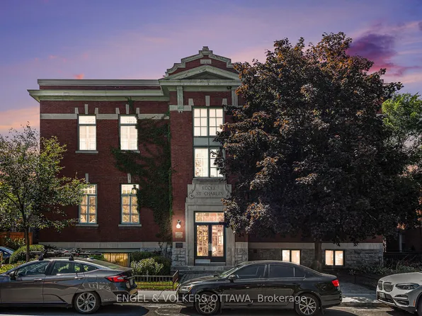24 Springfield Rd Unit 203, Ottawa, ON K1M 1C9