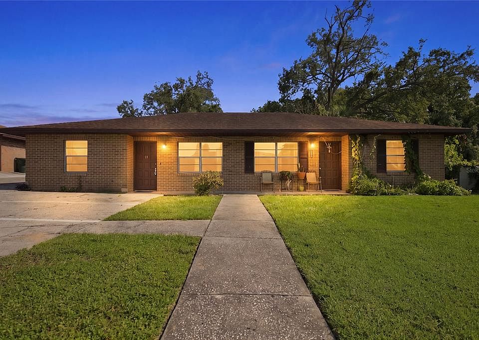1st image of 101 LAKE HUNTER DRIVE #11