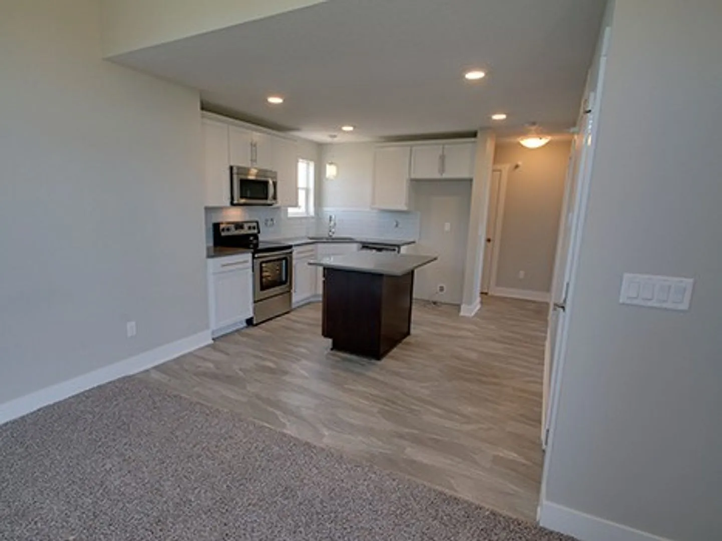 Boulder Pointe Townhomes — Photo 4