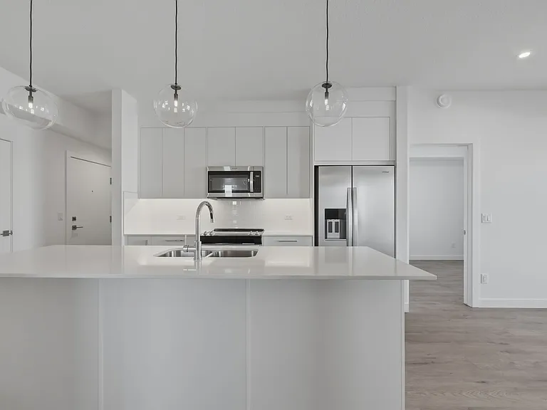 63 Corner Glen Cres NE — Photo 6
