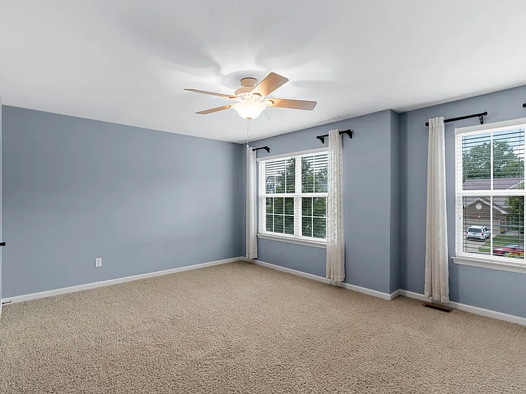 615 Derby Way Dr — Photo 41
