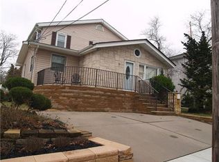 16 Greenhill Ave, Parlin, NJ