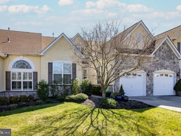 92 McConkey Dr, Washington Crossing, PA 18977