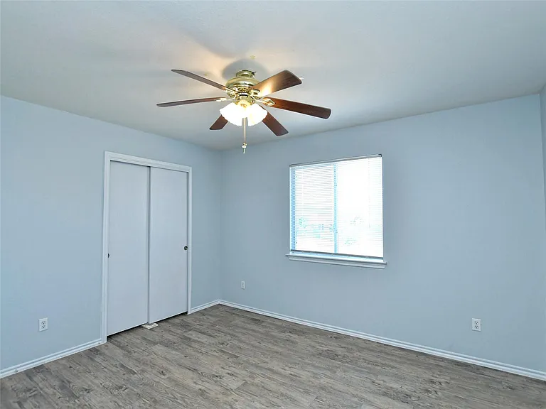 303 Banner Ave — Photo 23