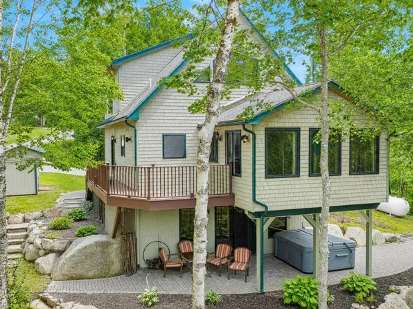 145 Cottage Shore Drive, Holden, ME 04429