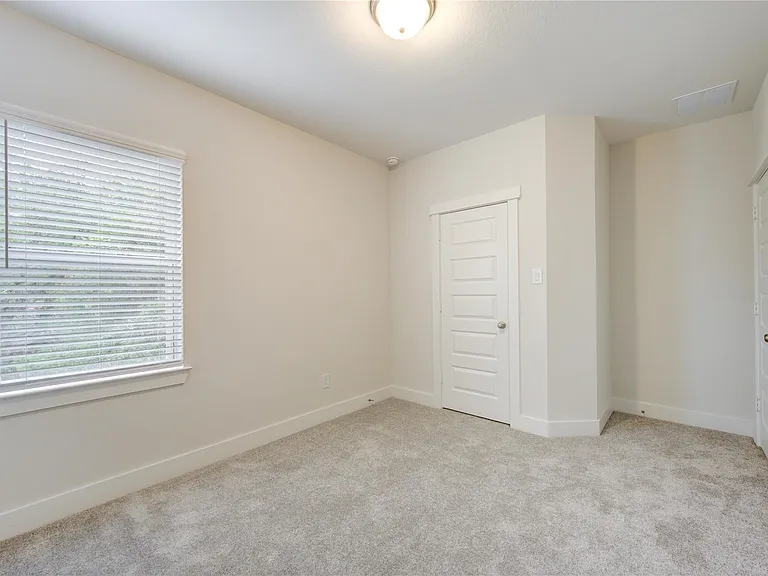 16032 Mason Run Dr — Photo 24