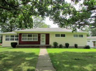 60 Summit Rd, Mountain Top, PA 18707