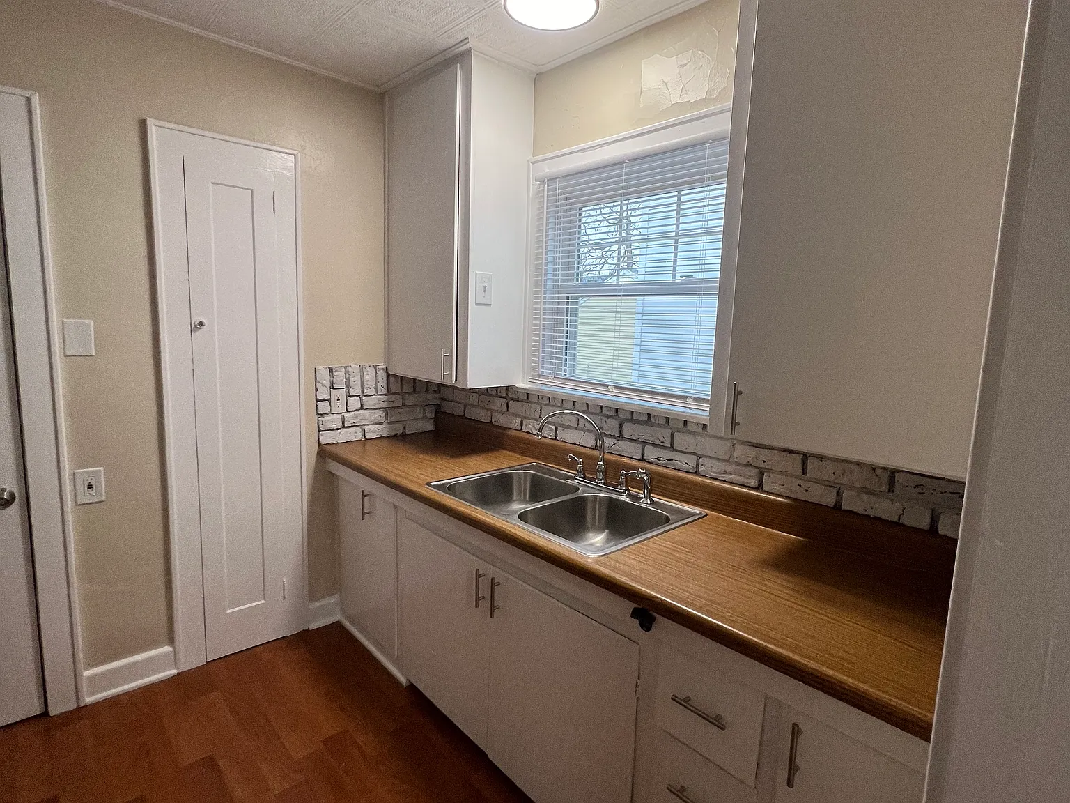 2 bed, 960 sqft, $1,100 — Photo 4