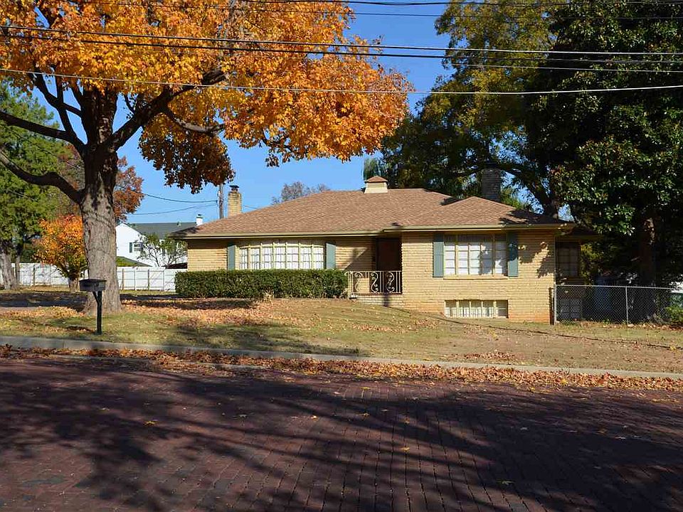 1201 E Central Ave, Ponca City, OK 74601 Zillow