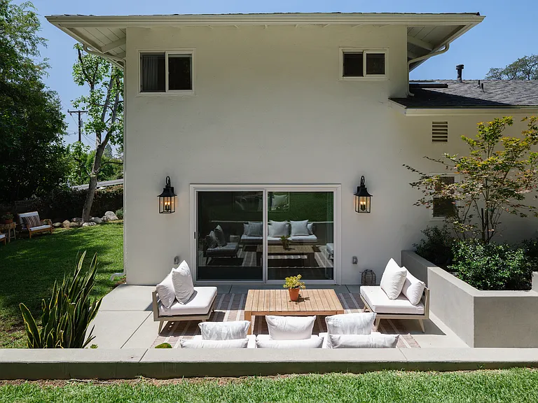 510 Foothill Ave — Photo 44