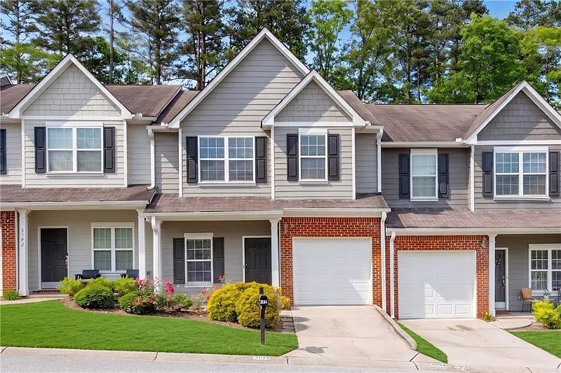 3 bed, 2.5 bath, 1683 sqft, $1,850 — Photo 1