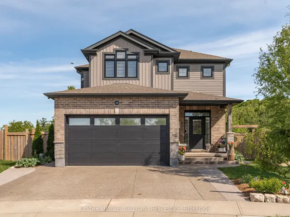 48 Newcastle Ct, Kitchener, ON N2R 0G7