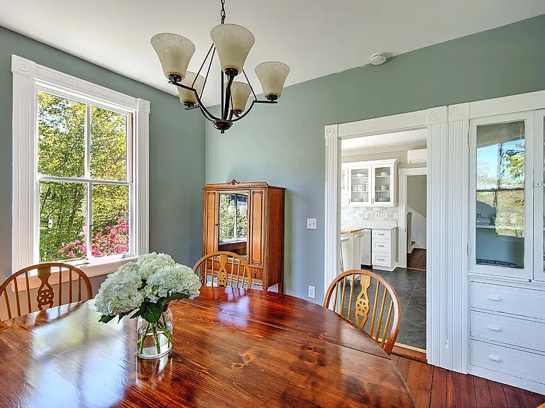 240 Brown St #2 — Photo 24