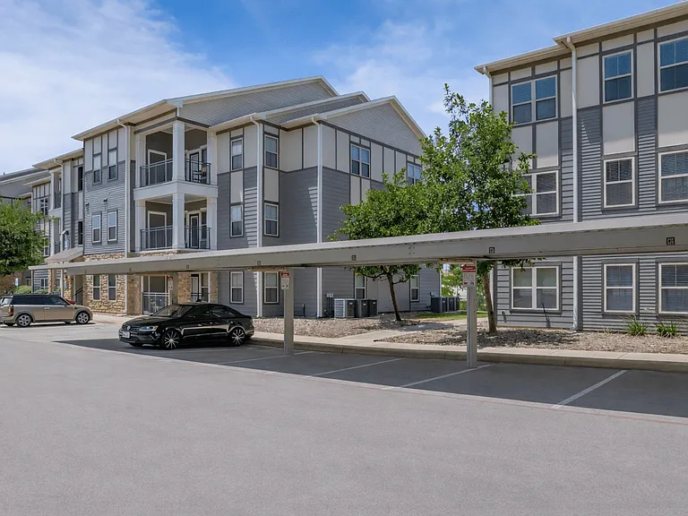Encore 281 Apartments — Photo 31