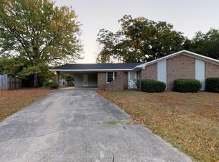 307 Forest Lake Ct, Warner Robins, GA 31093