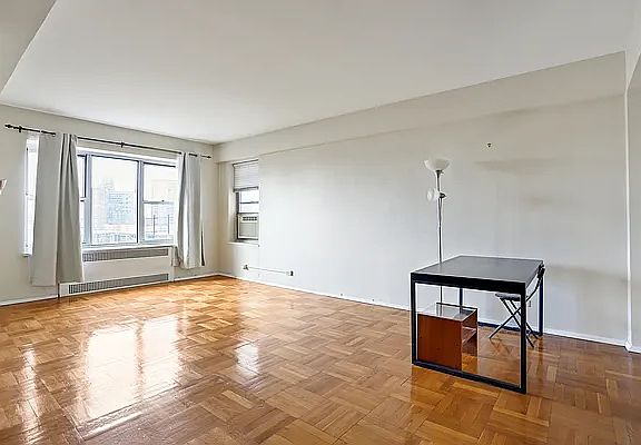 3rd image of 63-33 98th Pl APT 8Q
