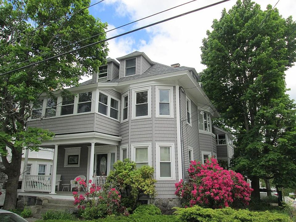 1st image of 131 Woodland St